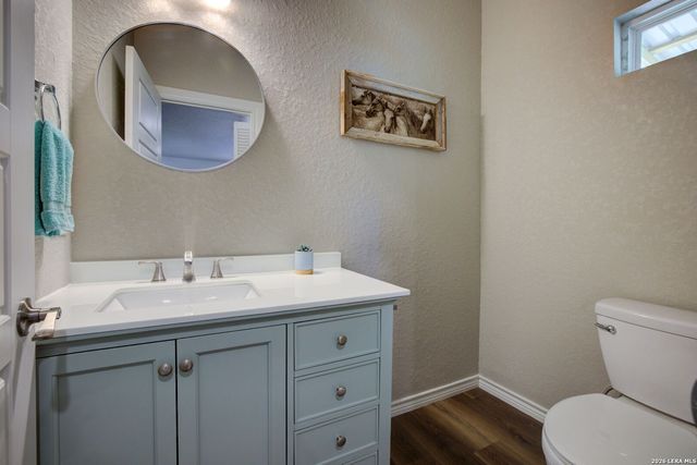 1577 Whispering Hills, Canyon Lake, TX 78133