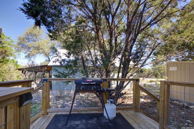 1577 Whispering Hills, Canyon Lake, TX 78133