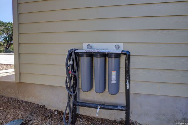 1577 Whispering Hills, Canyon Lake, TX 78133