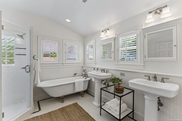 120 LAMONT AVE, Alamo Heights, TX 78209