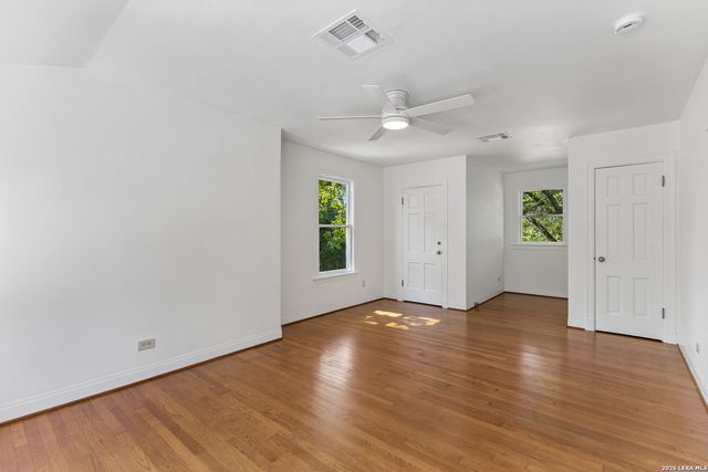120 LAMONT AVE, Alamo Heights, TX 78209
