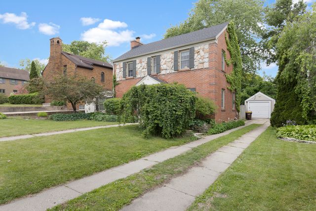 206 N Highland Avenue, Rockford, IL 61107