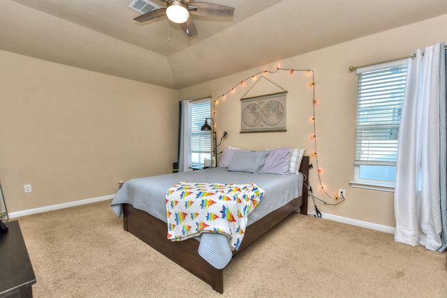 404 Craters Of The Moon BLVD, Pflugerville, TX 78660