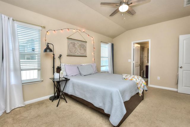 404 Craters Of The Moon BLVD, Pflugerville, TX 78660