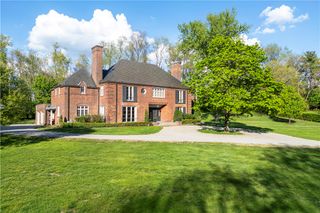 470 Fairview Rd, Fox Chapel, PA 15238