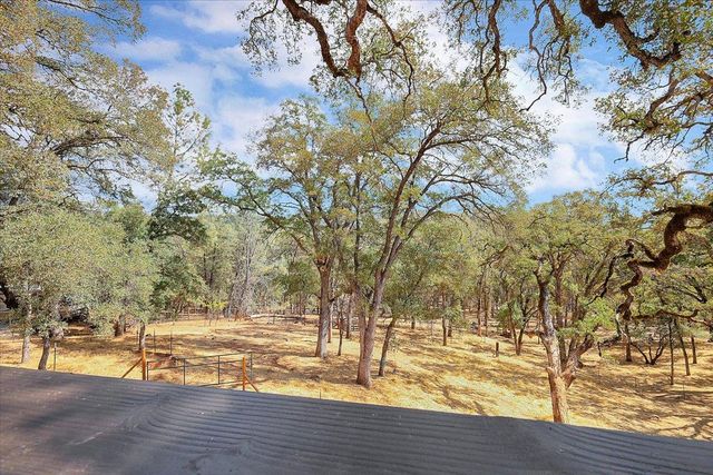 6471 Garden Park Dr, Garden Valley, CA 95633