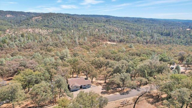 6471 Garden Park Dr, Garden Valley, CA 95633