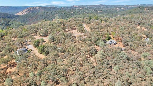 6471 Garden Park Dr, Garden Valley, CA 95633