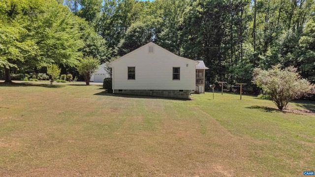 2415 BELLE MEADE RD, Bumpass, VA 23024