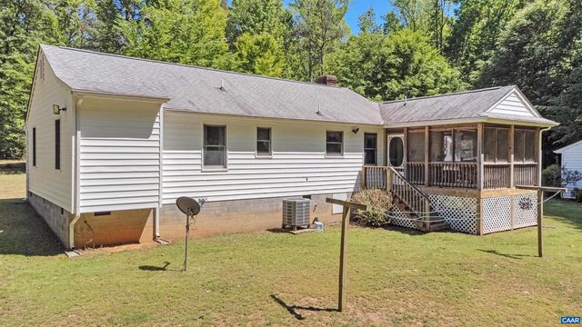 2415 BELLE MEADE RD, Bumpass, VA 23024