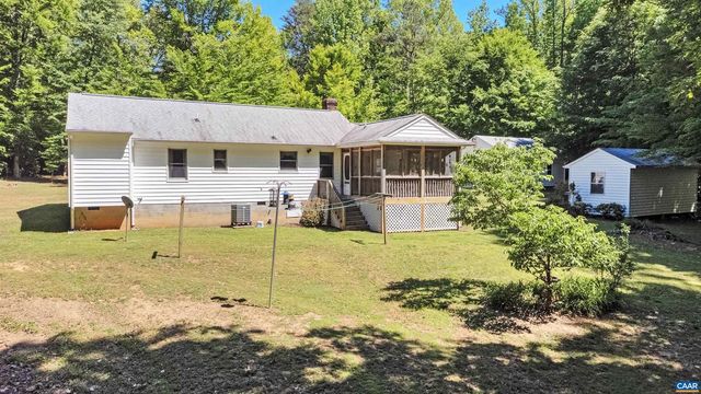 2415 BELLE MEADE RD, Bumpass, VA 23024