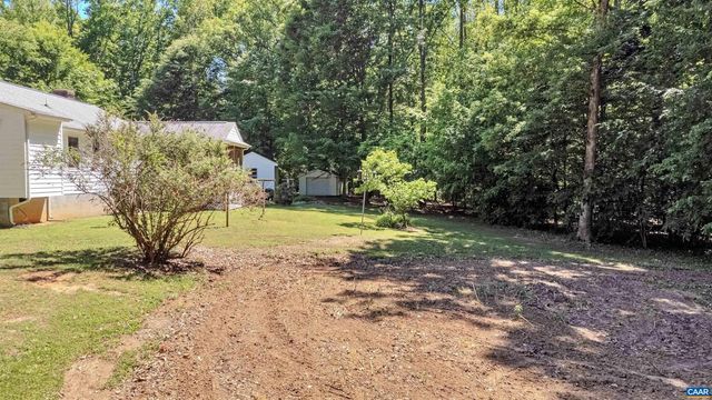 2415 BELLE MEADE RD, Bumpass, VA 23024