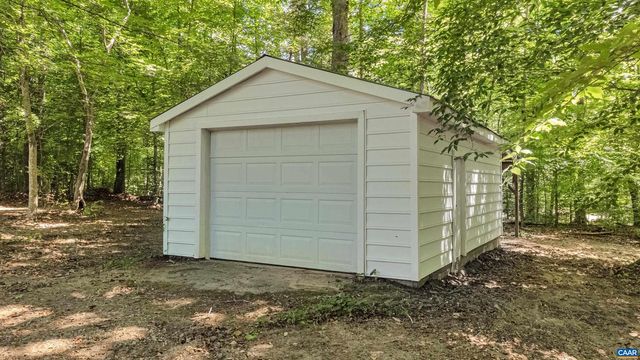 2415 BELLE MEADE RD, Bumpass, VA 23024