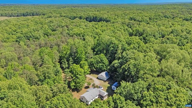 2415 BELLE MEADE RD, Bumpass, VA 23024