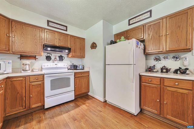 2415 BELLE MEADE RD, Bumpass, VA 23024