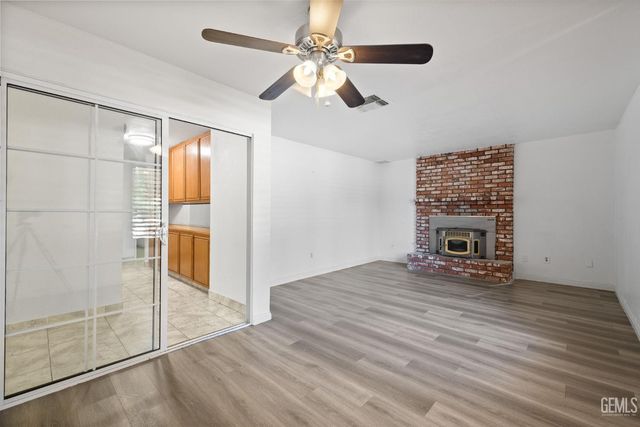 921 Christian Avenue, Bakersfield, CA 93314