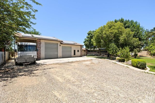 921 Christian Avenue, Bakersfield, CA 93314