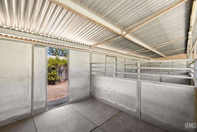 921 Christian Avenue, Bakersfield, CA 93314