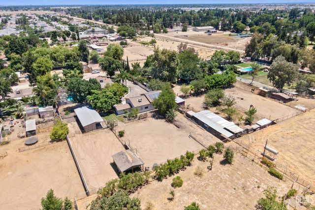 921 Christian Avenue, Bakersfield, CA 93314