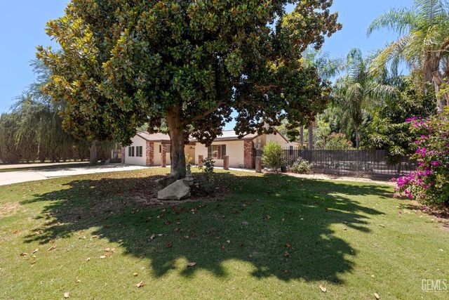 921 Christian Avenue, Bakersfield, CA 93314