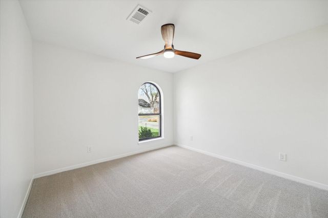 7715 Twin Hills Drive, Houston, TX 77071