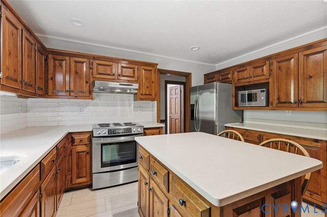 11515 Wood Brook Rd, Glen Allen, VA 23059