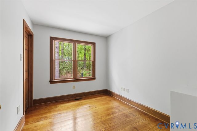 11515 Wood Brook Rd, Glen Allen, VA 23059