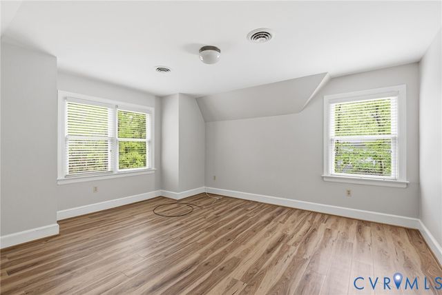 11515 Wood Brook Rd, Glen Allen, VA 23059