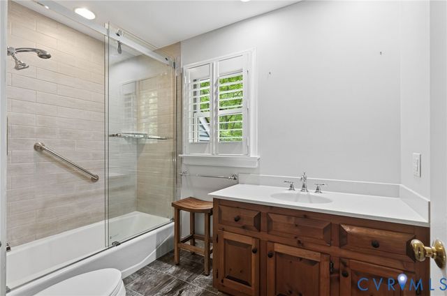 11515 Wood Brook Rd, Glen Allen, VA 23059
