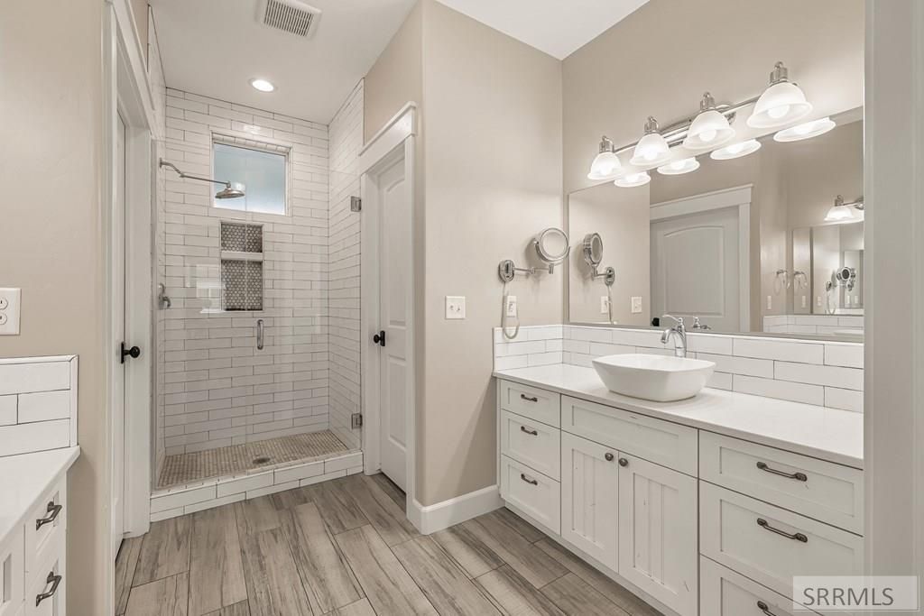 Image 18 of property listing at 172 Charles Place, Rexburg, ID 83440