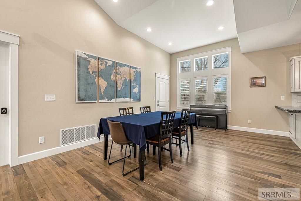 Image 9 of property listing at 172 Charles Place, Rexburg, ID 83440