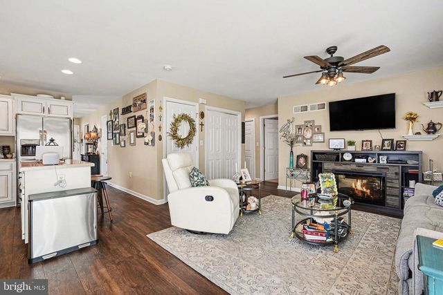 9 CREEK BANK DRIVE, Mechanicsburg, PA 17050