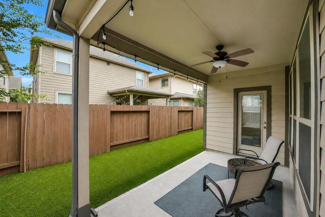 1910 Barrel Oak Drive, Houston, TX 77080