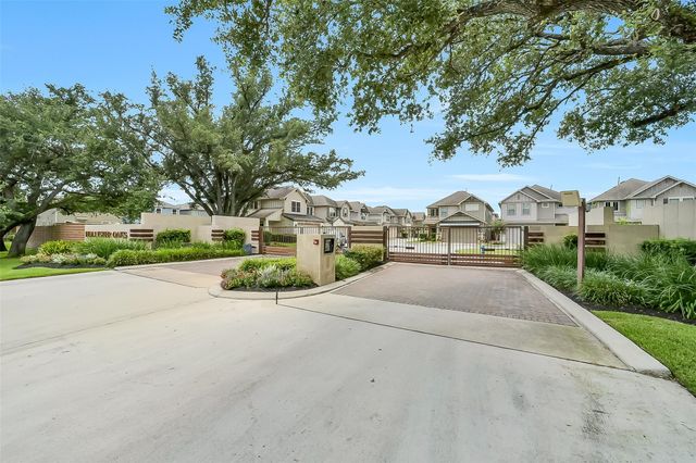 1910 Barrel Oak Drive, Houston, TX 77080