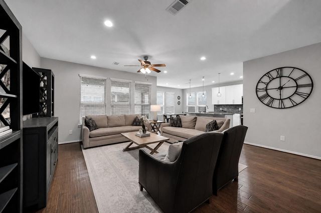 1910 Barrel Oak Drive, Houston, TX 77080