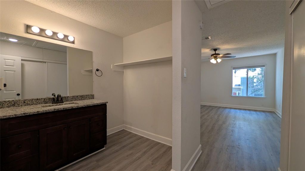 7117 Brendam Lane, Houston, TX 77072