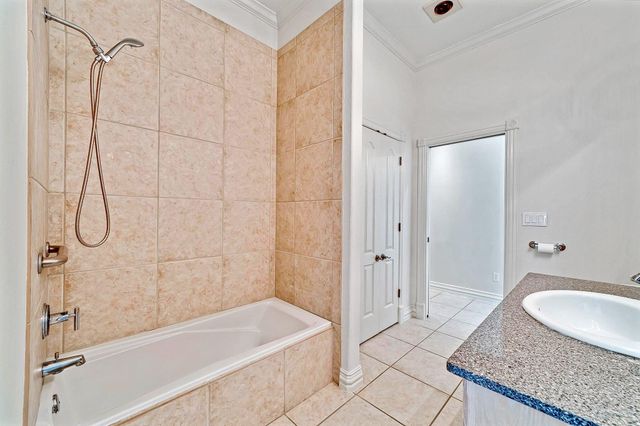 190 CHALK BLUFF CT, Driftwood, TX 78619