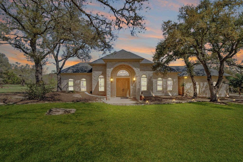 190 CHALK BLUFF CT, Driftwood, TX 78619