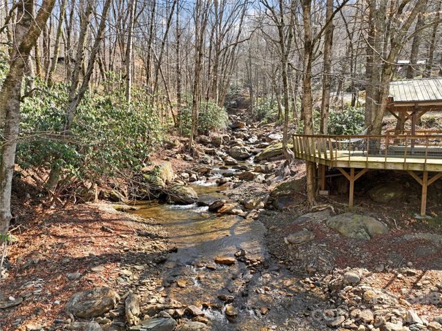142 Cold Spring Road, Burnsville, NC 28714