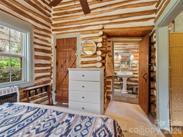 142 Cold Spring Road, Burnsville, NC 28714