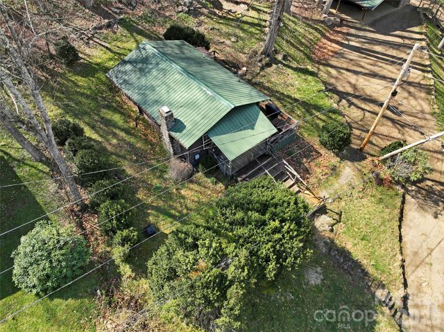 142 Cold Spring Road, Burnsville, NC 28714