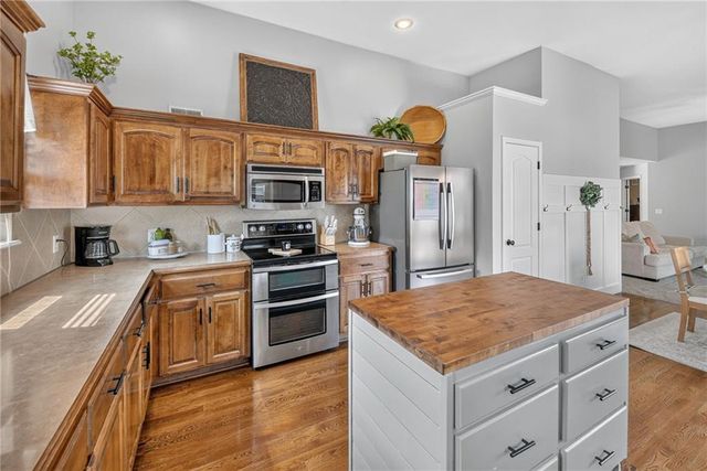 901 N Birch Street, Kearney, MO 64060