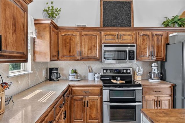 901 N Birch Street, Kearney, MO 64060