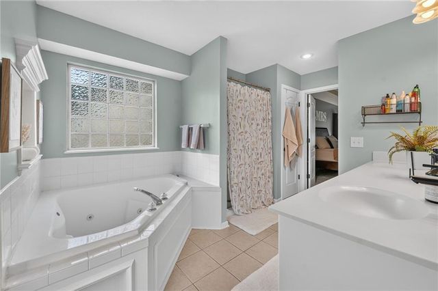 901 N Birch Street, Kearney, MO 64060