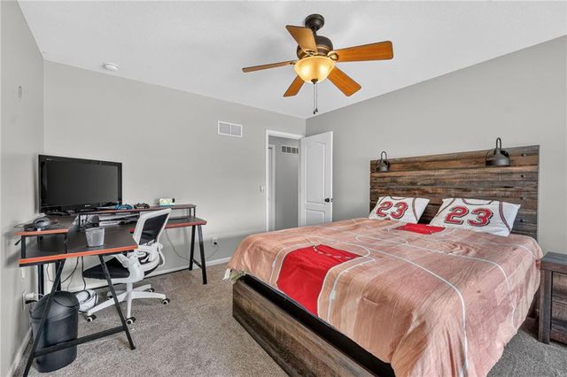 901 N Birch Street, Kearney, MO 64060