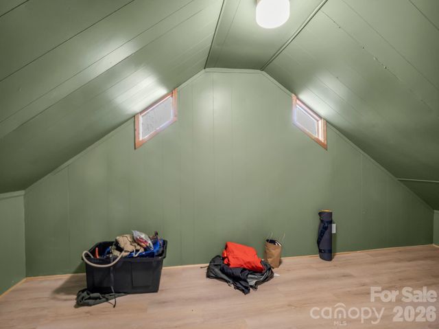 363 Etowah School Road, Hendersonville, NC 28739