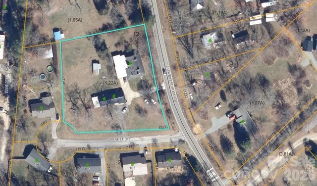 363 Etowah School Road, Hendersonville, NC 28739