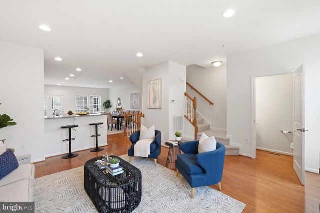 8202 N CHANNEL DR, Greenbelt, MD 20770