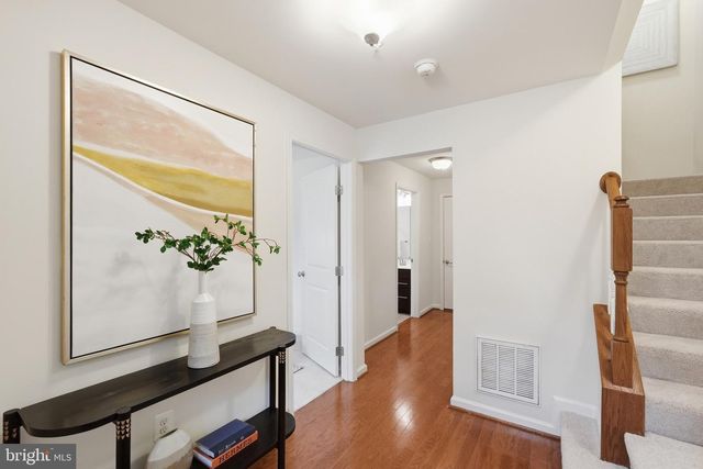 8202 N CHANNEL DR, Greenbelt, MD 20770