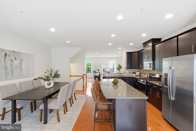 8202 N CHANNEL DR, Greenbelt, MD 20770